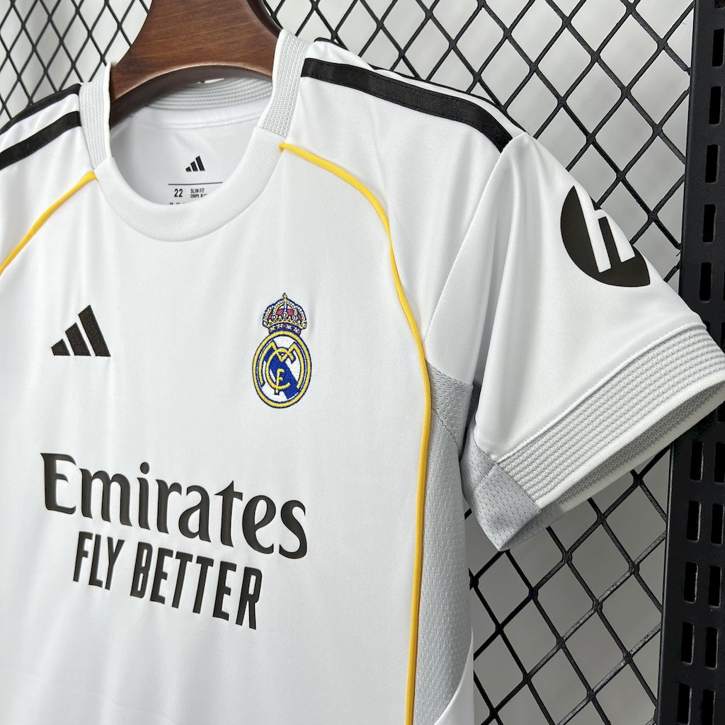Real Madrid Cristiano Ronaldo 7 Kids Home Soccer Jersey 2025-2026