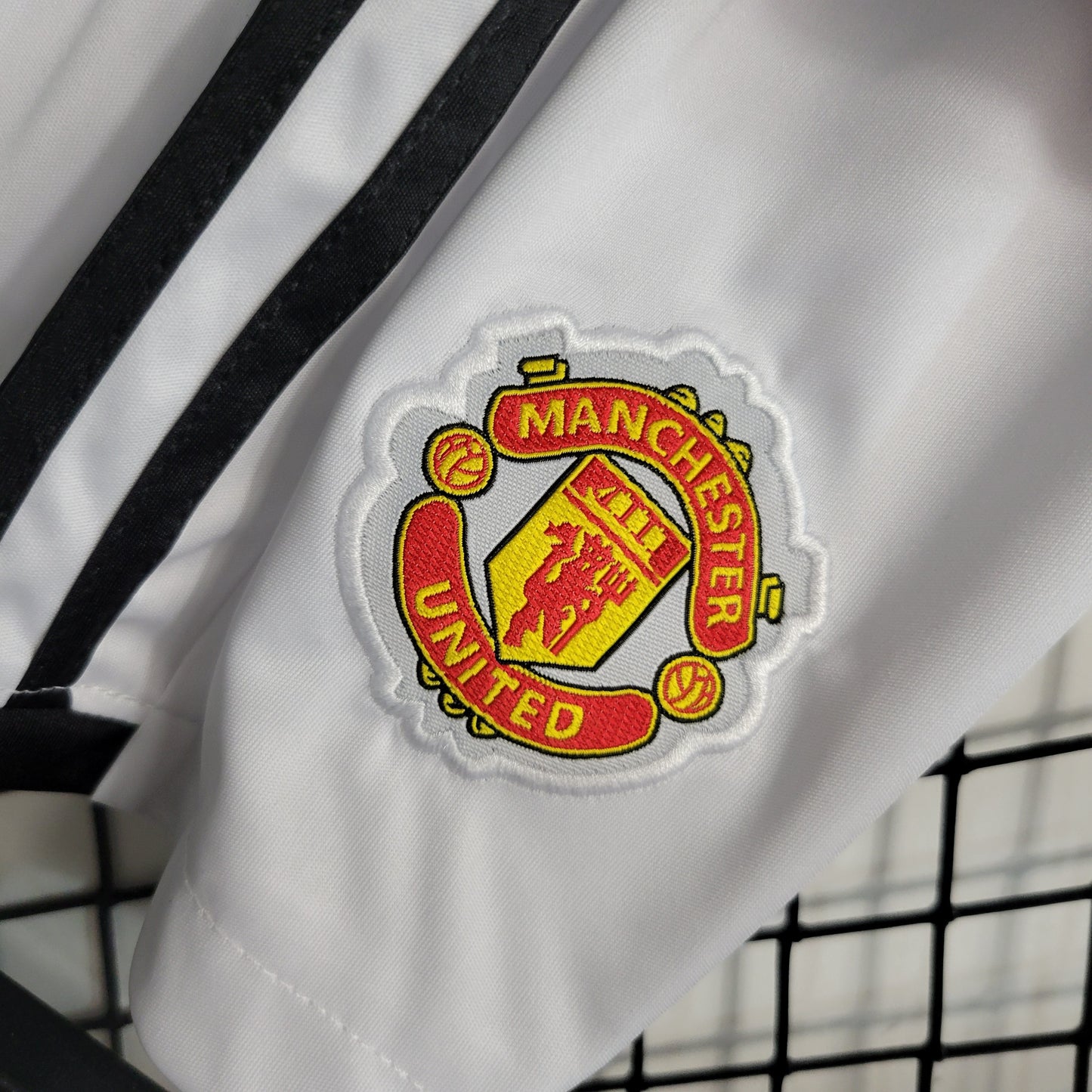 Manchester United Bruno Fernandes 8 Kids Home Soccer Jersey 2023/24