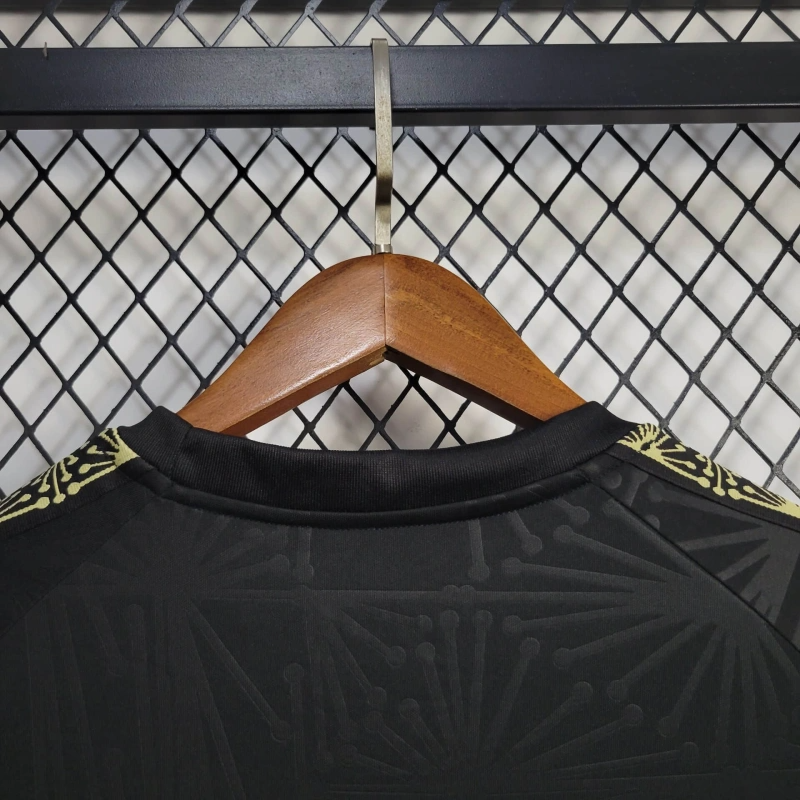 Mexico de Oro Limited Edition Soccer Jersey 2025-2026 - Gold