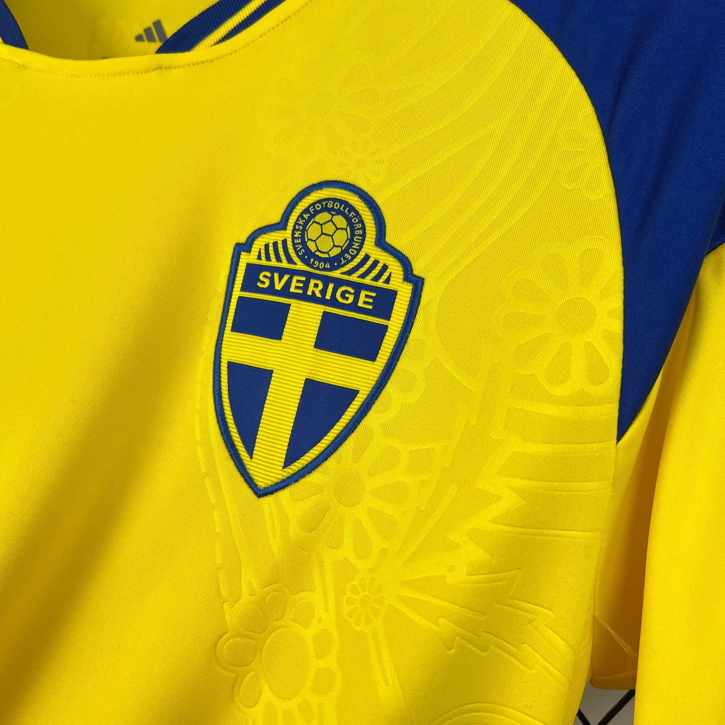 Sweden Freddie Ljungberg 9 Home Soccer Jersey World Cup 2026