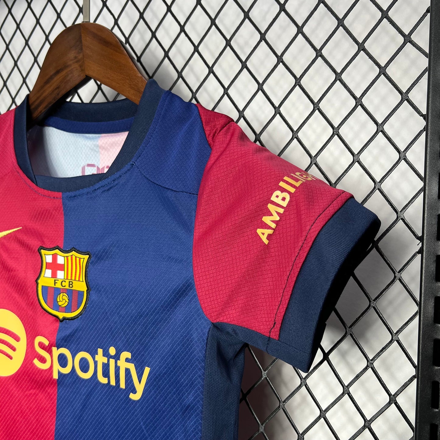 FC Barcelona Robert Lewandowski 9 Kids Home Soccer Jersey 2024/25