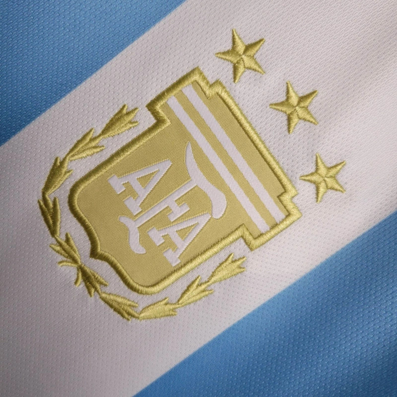 Argentina Lautaro Martínez 22 Home Soccer Jersey 2024/25