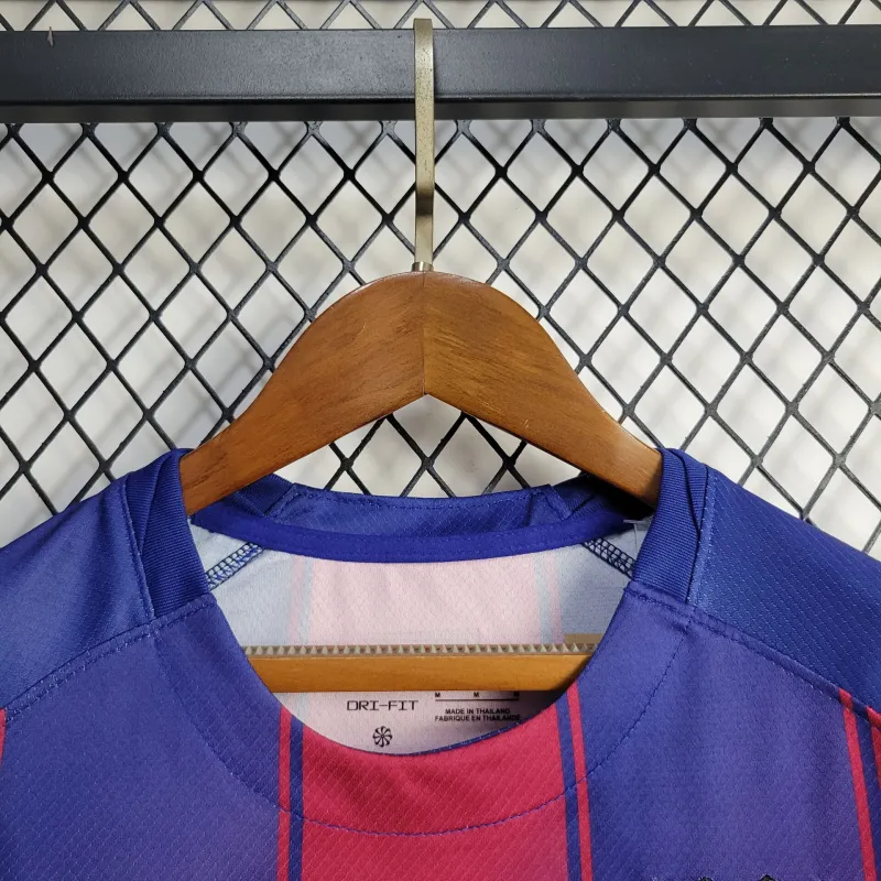 FC Barcelona Robert Lewandowski 9 Women's Home Soccer Jersey 2025-2026