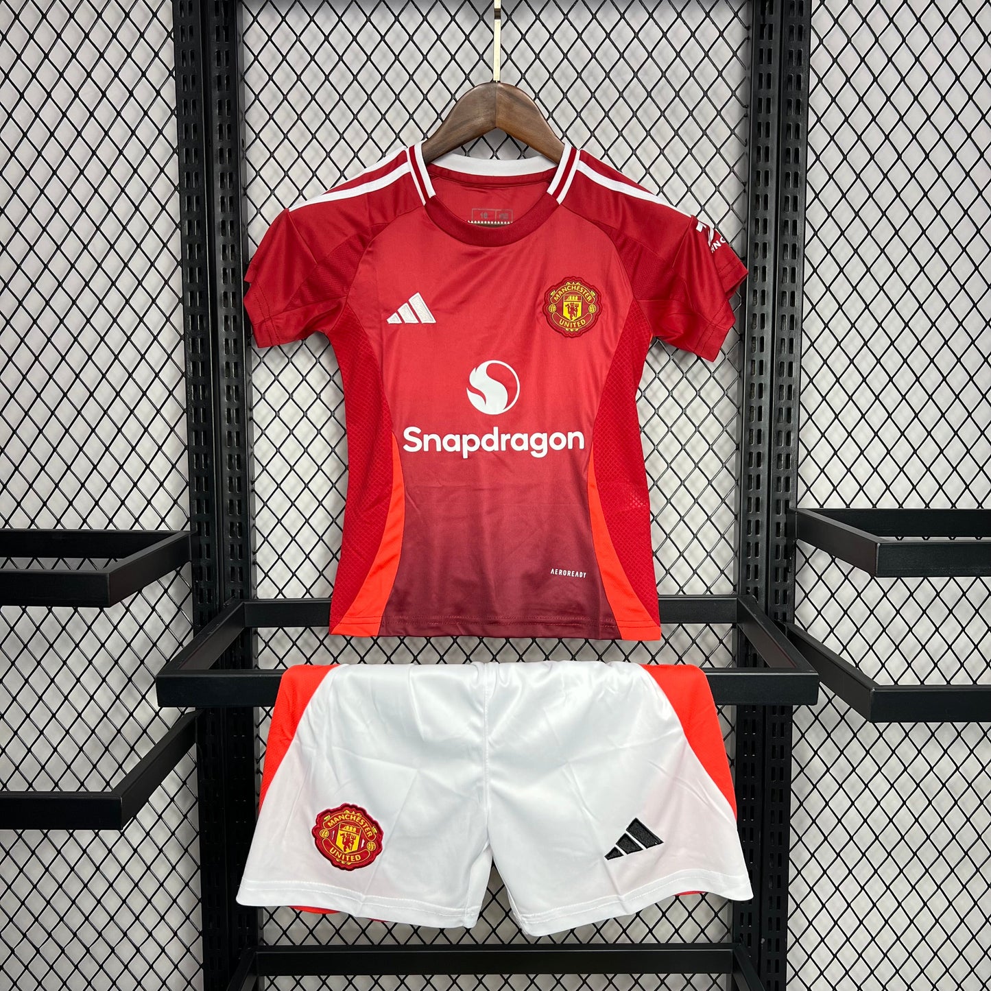 Manchester United Cristiano Ronaldo 7 Home Kids Soccer Jersey 2024/25