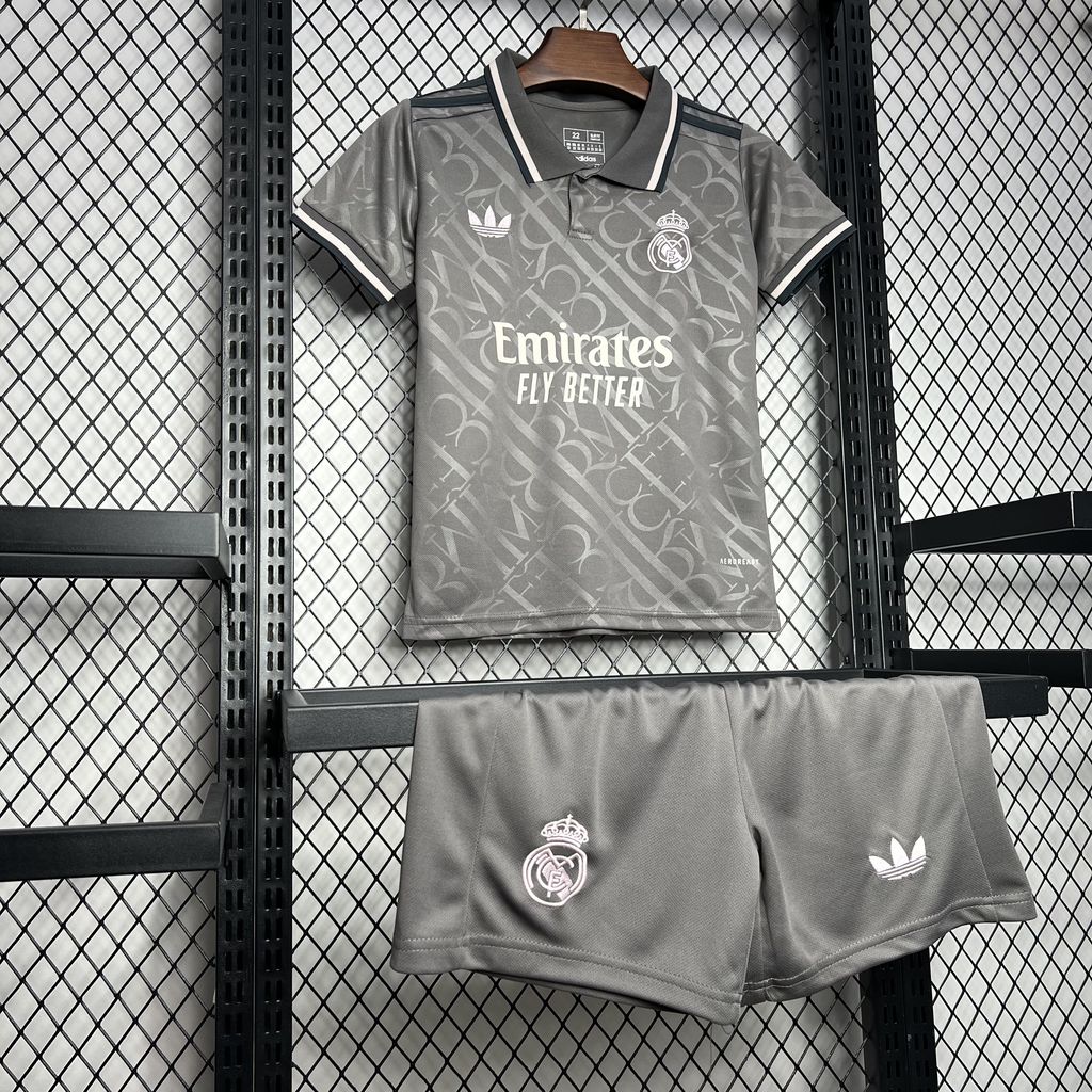 Real Madrid Cristiano Ronaldo 7 Third Kids Soccer Jersey 2024/25