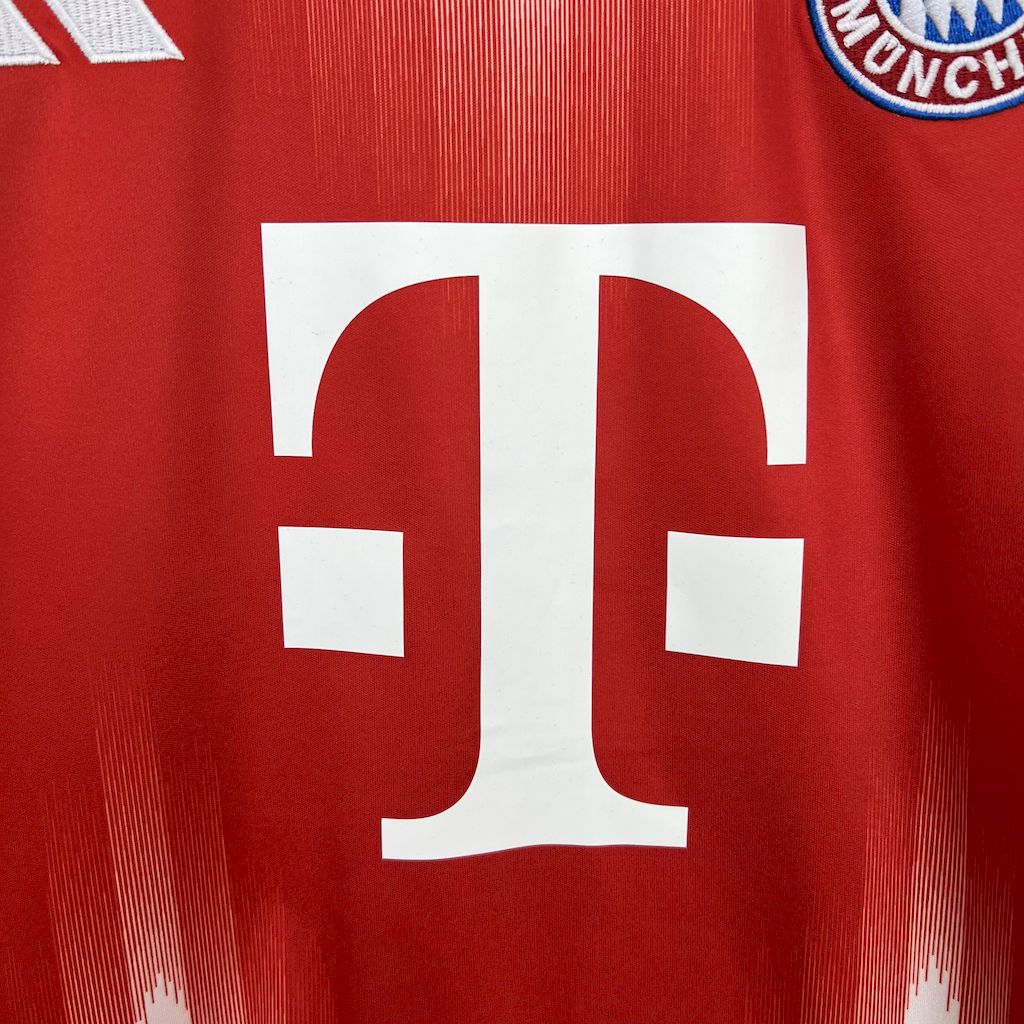 Bayern Munich Luis Díaz 14 Home Soccer Jersey 2025-2026