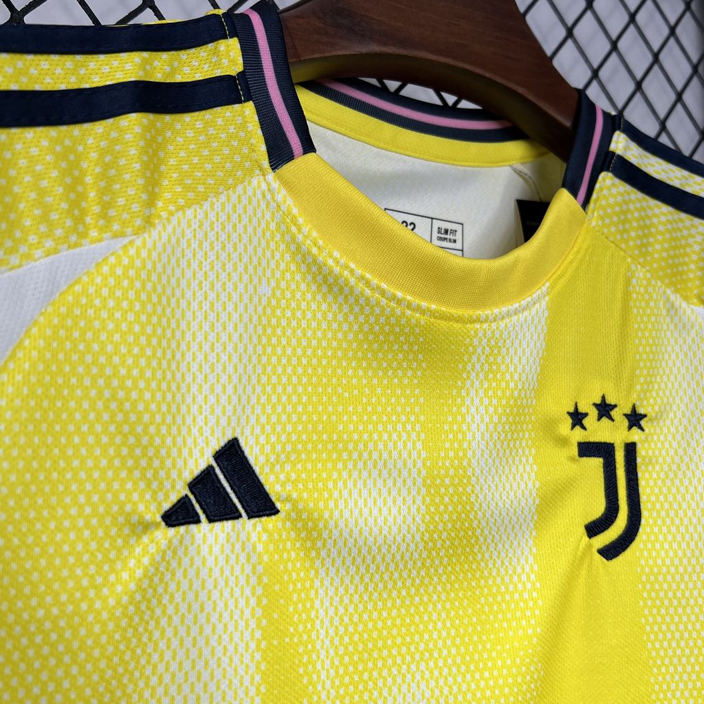 Juventus Kenan Yildiz 10 Kids Away Soccer Jersey 2024/25