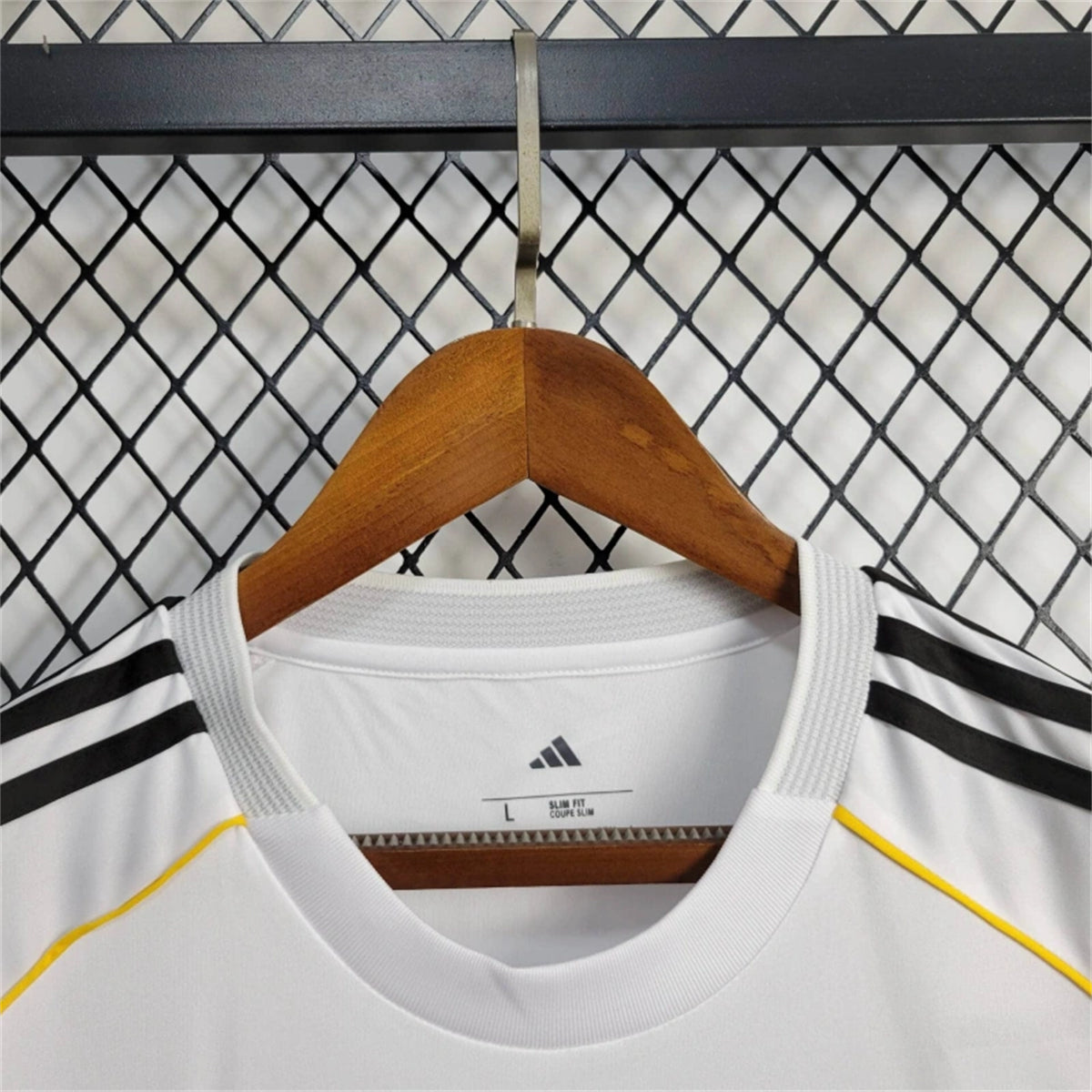 Real Madrid Luka Modrić 10 Home Soccer Jersey 2025-2026