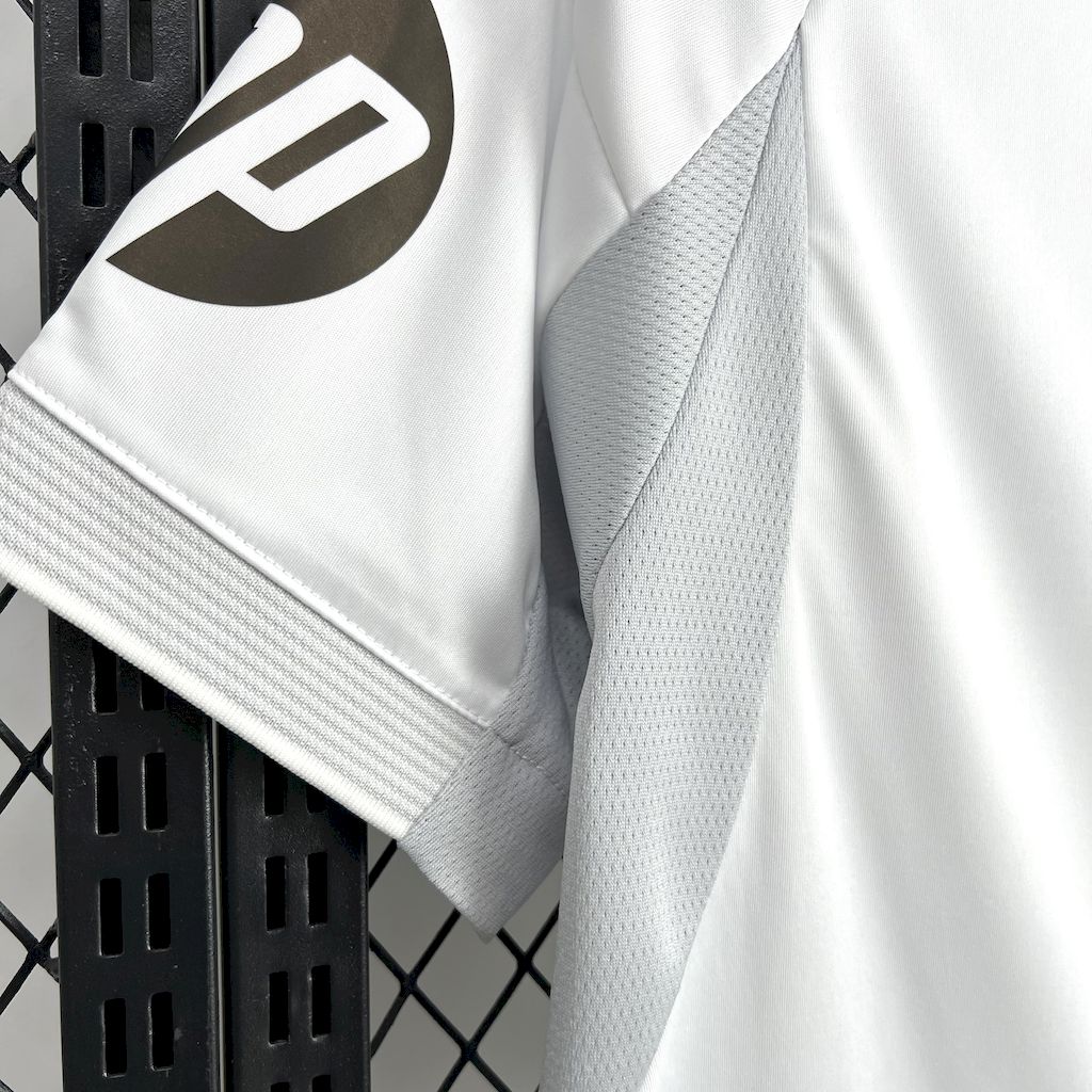 Real Madrid Kylian Mbappé 9 Home Soccer Jersey 2025-2026