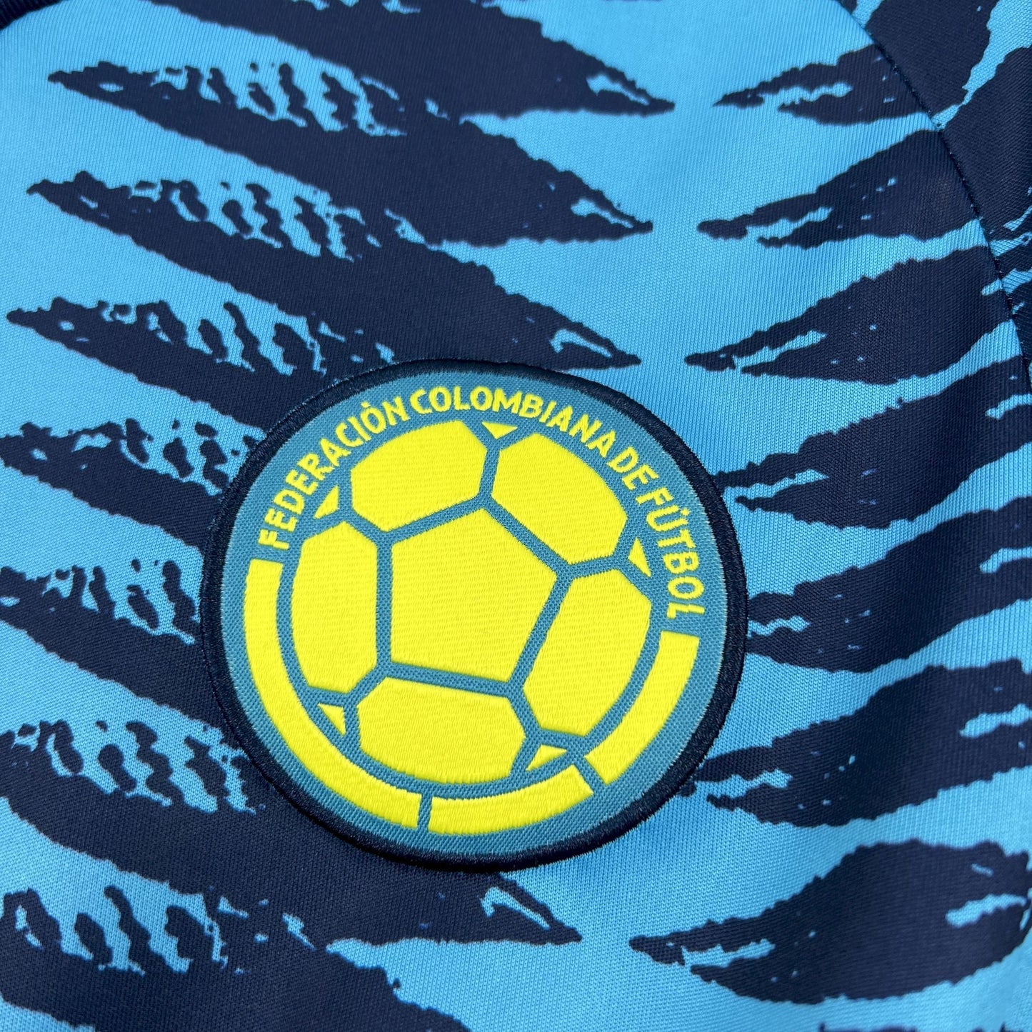 Colombia Daniel Muñoz 2 Away Soccer Jersey World Cup 2026